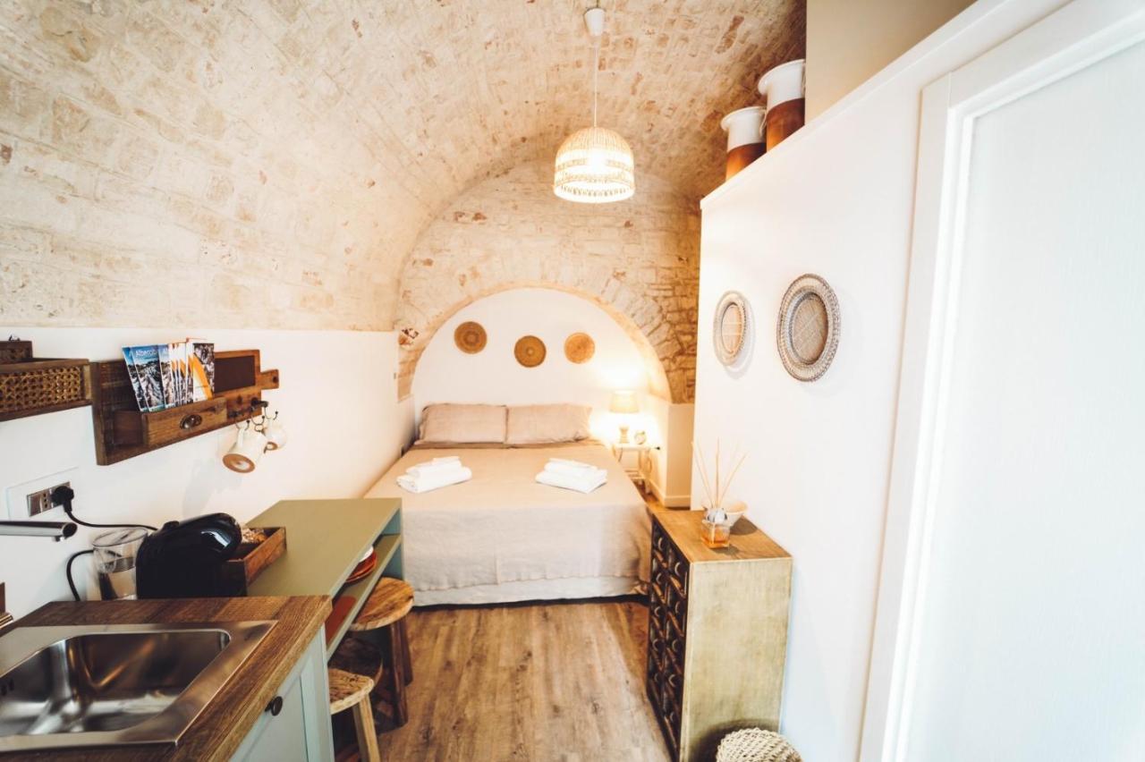 Trullo Syrah-Trulli Anti Charme & Relax Bed & Breakfast Alberobello Exterior foto